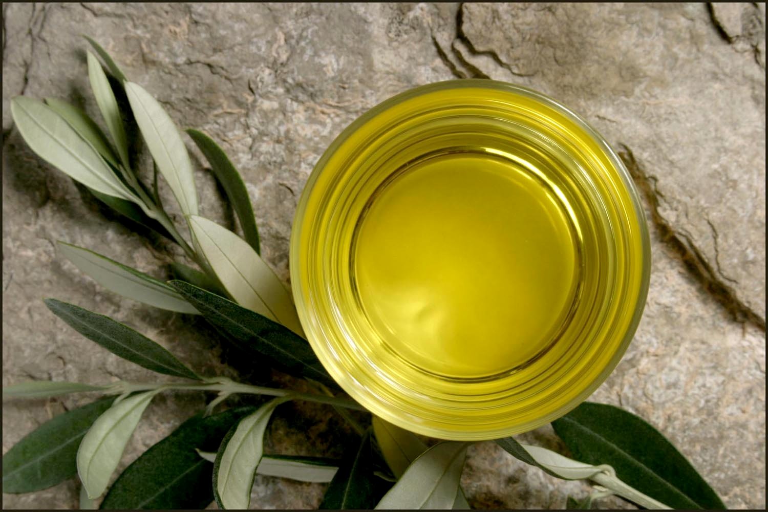  طريقة تخليل الزيتون الأخضر Olive-oil